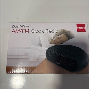 RCA Dual‎ Wake AM/FM Clock Radio